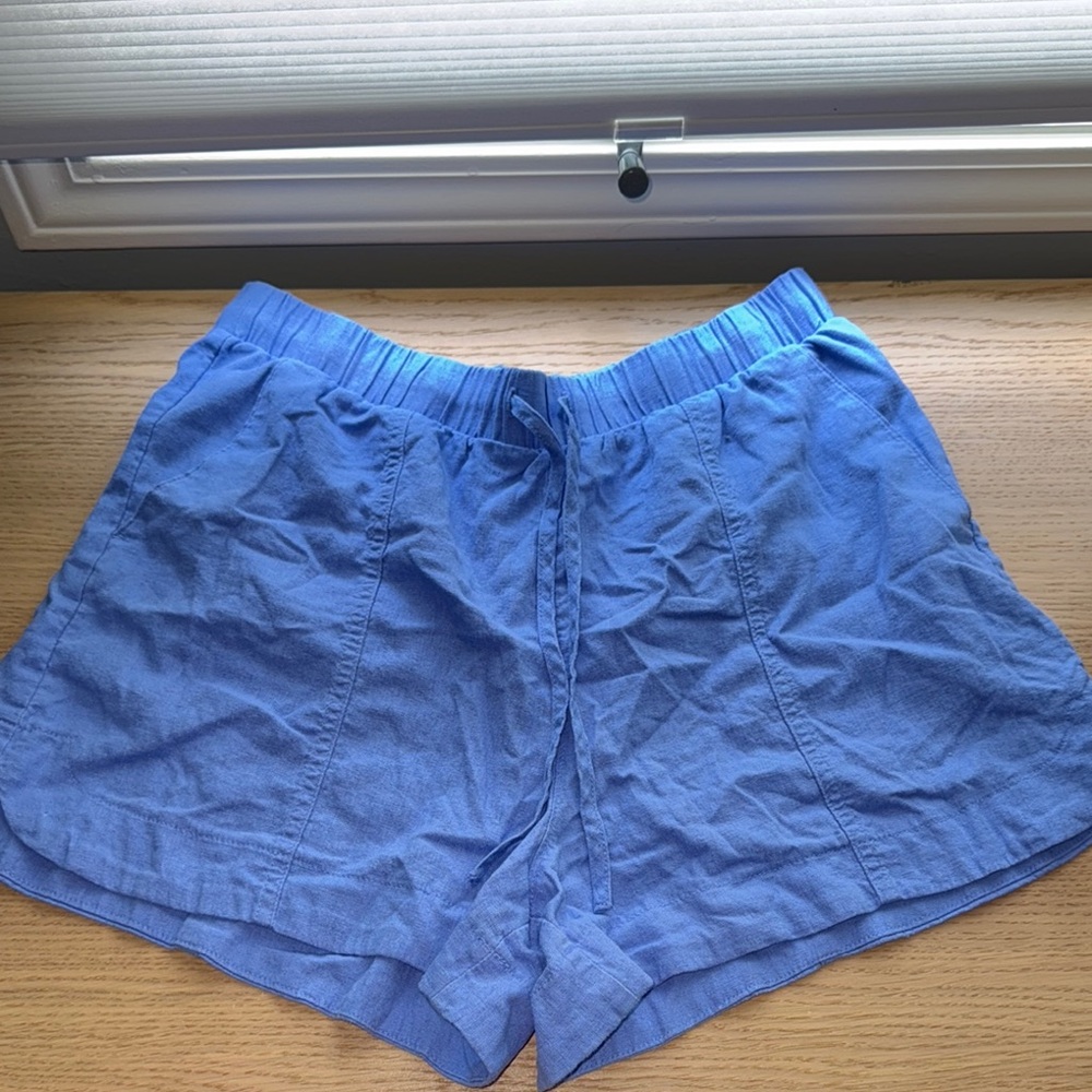 Women’s Linen Shorts
